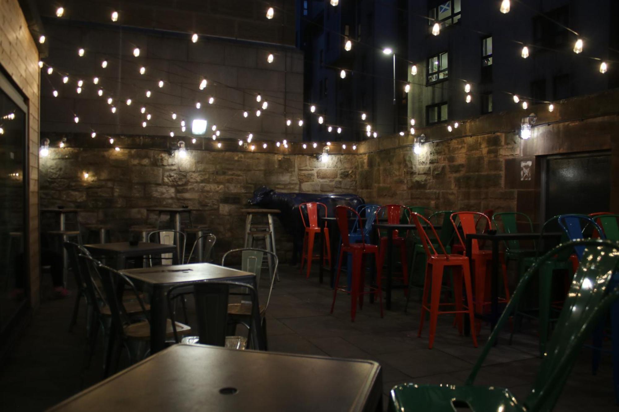 Safestay Edinburgh Cowgate Hostel *