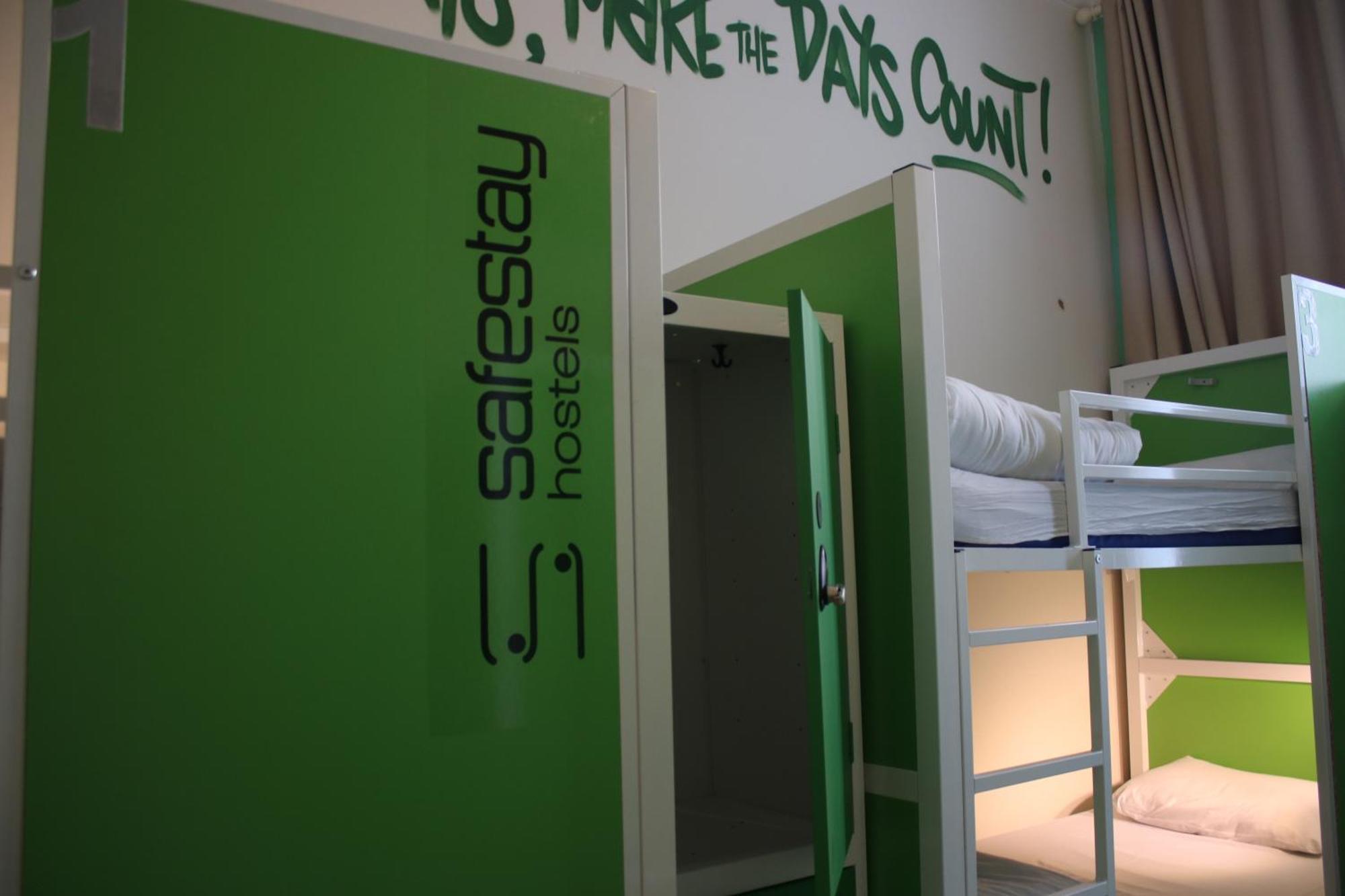 Cowgate Hostel *