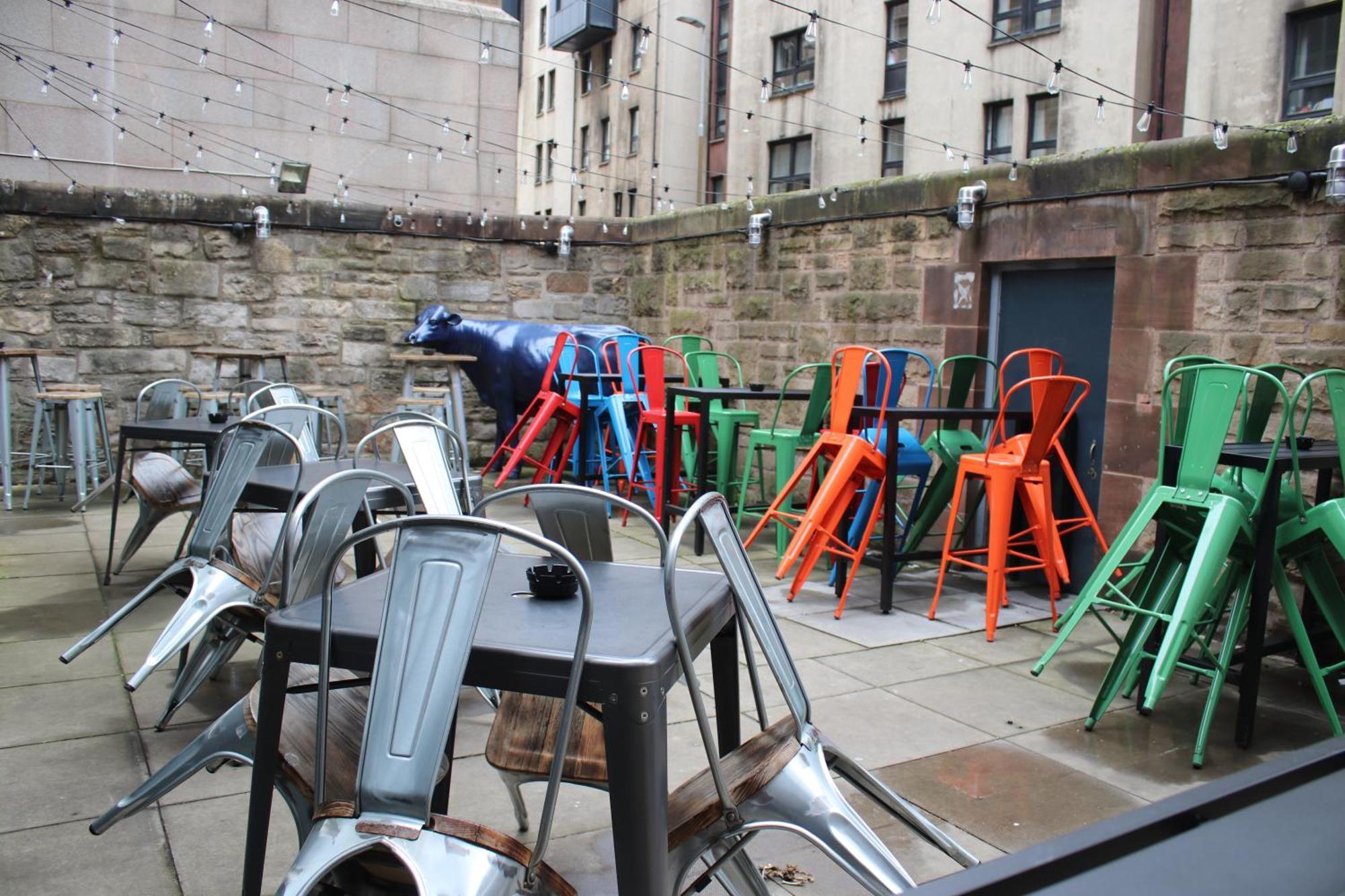 Safestay Edinburgh Cowgate Hostel *
